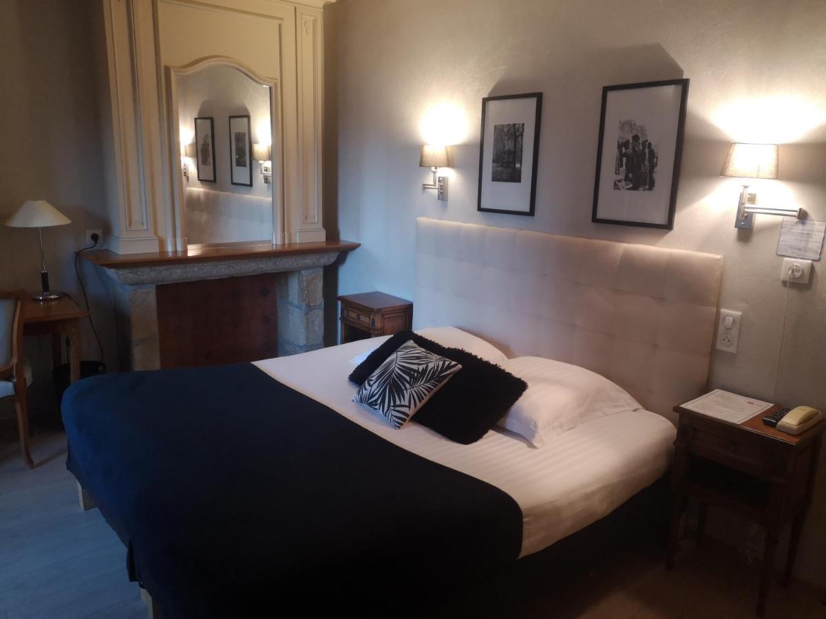 Hotel Les Deux Magots La Roche-Bernard Exteriör bild